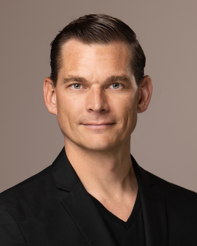 Carl Coomer